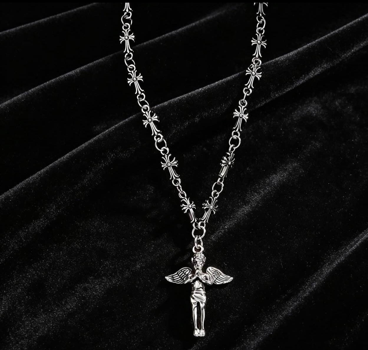 Chrome heart necklace