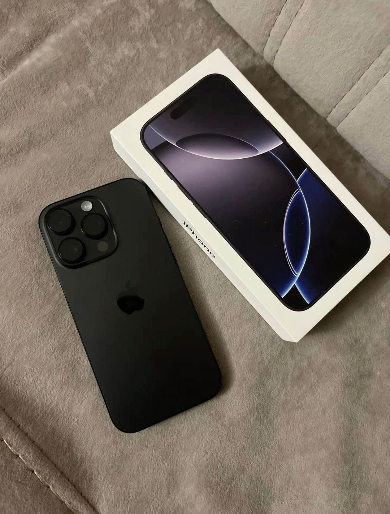 iPhone 16 Pro Unlocked