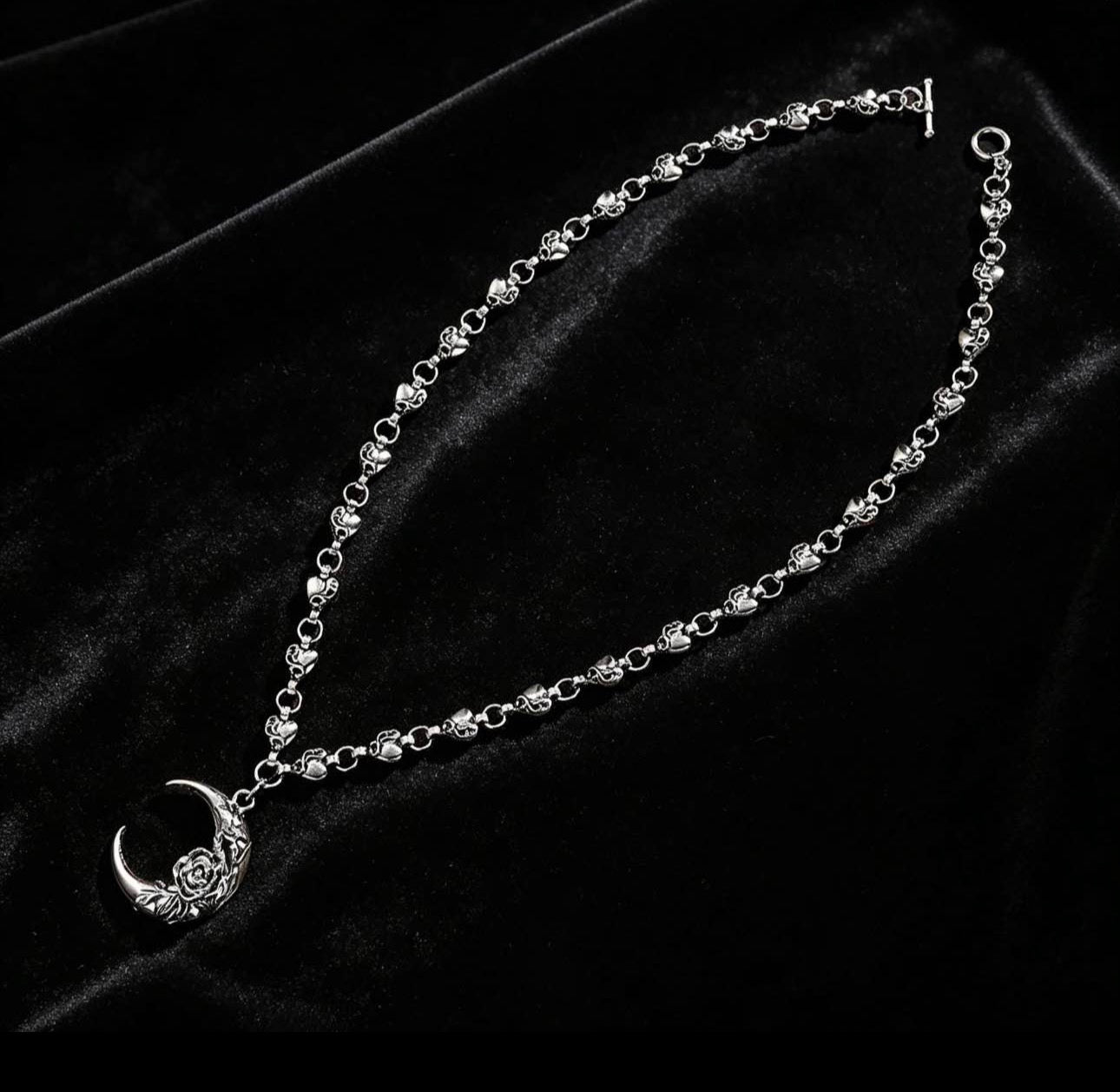 Chrome heart necklace